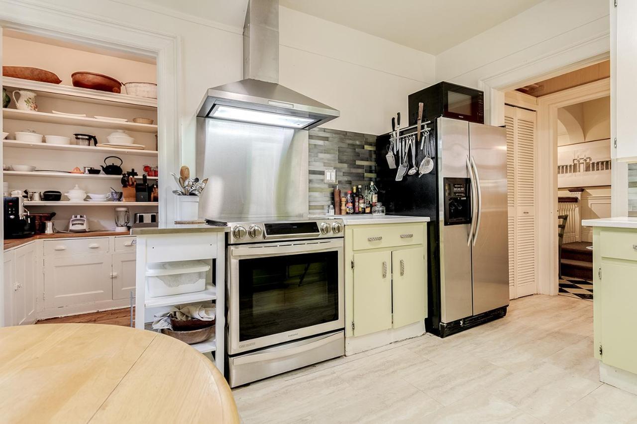 Four Bedroom Rosedale Home Toronto Zewnętrze zdjęcie