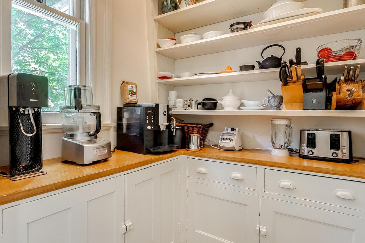Four Bedroom Rosedale Home Toronto Zewnętrze zdjęcie